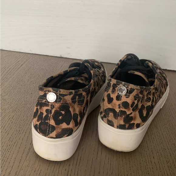 Steve Madden Emmi Leopard Print Platform Sneakers - Picture 10 of 16